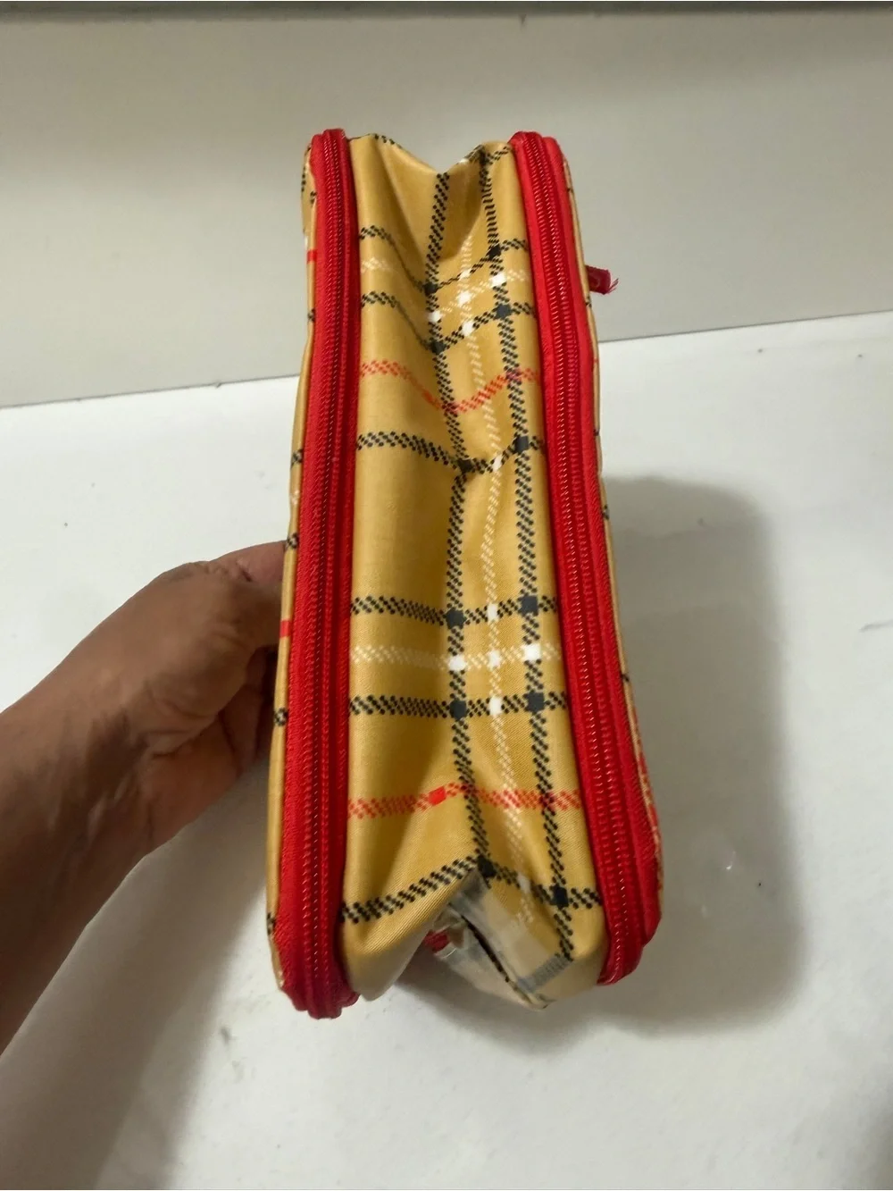 Polyester toiletry bag, SCOUT 3-Way Bag in Burrrberry plaid pattern